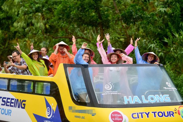 Hạ Long có thêm city tour bằng xe buýt 2 tầng - 2 Hạ Long có thêm city tour bằng xe buýt 2 tầng - 2