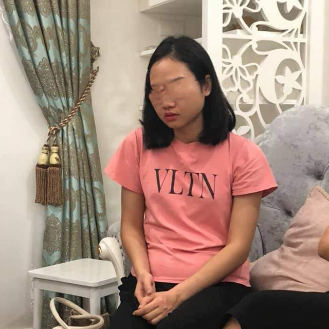 Hà Nội: Cô giáo “vuốt” má bé 3 tuổi hằn cả bàn tay và tụ máu môi - 3 Hà Nội: Cô giáo “vuốt” má bé 3 tuổi hằn cả bàn tay và tụ máu môi - 3