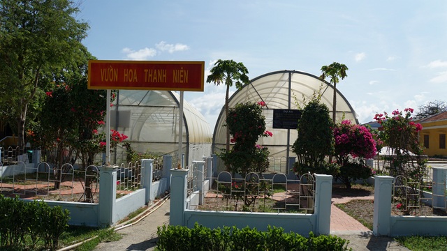 Chuyện những người bắt bệnh ông trời ở quần đảo Trường Sa - 13 Chuyện những người bắt bệnh ông trời ở quần đảo Trường Sa - 13