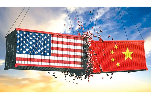 Cuộc thương chiến Mỹ - Trung - Năm 2024 đánh dấu sự chấm dứt của cuộc thương chiến Mỹ-Trung kéo dài mấy năm qua. Việc hai bên đã ký kết một số thỏa thuận kinh tế mới cũng mang đến nhiều cơ hội hợp tác và phát triển kinh tế cho cả hai quốc gia. Hãy cùng xem những hình ảnh thể hiện sự hòa hợp giữa Mỹ và Trung Quốc trên thương trường và nỗ lực để giảm bớt căng thẳng giữa hai bên.