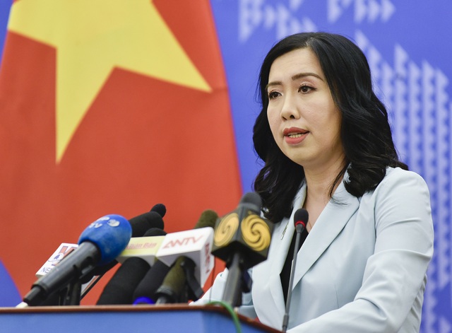 Tàu Việt Nam thực hiện “nghĩa vụ quốc tế” khi cứu ngư dân Philippines trên Biển Đông - 1 Tàu Việt Nam thực hiện “nghĩa vụ quốc tế” khi cứu ngư dân Philippines trên Biển Đông - 1
