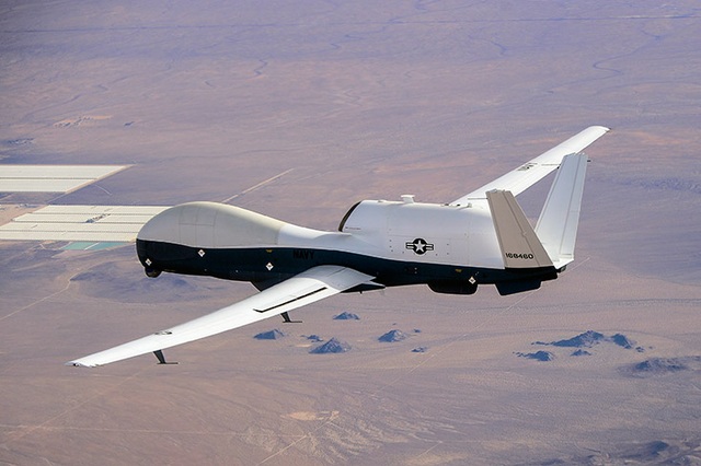 Báo Mỹ: UAV quân sự của Washington bị Iran bắn rơi ở không phận quốc tế - 1 Báo Mỹ: UAV quân sự của Washington bị Iran bắn rơi ở không phận quốc tế - 1