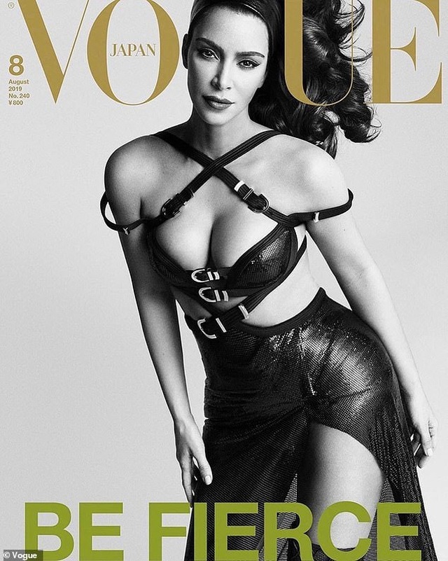 Kim Kardashian xuất hiện trên ba phiên bản trang bìa Vogue Nhật Bản - 1 Kim Kardashian xuất hiện trên ba phiên bản trang bìa Vogue Nhật Bản - 1