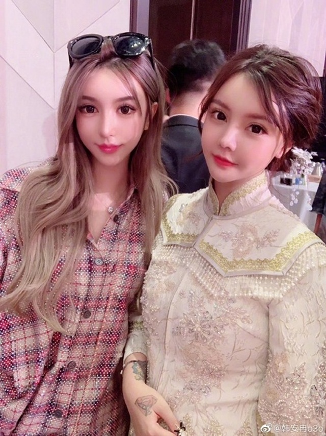 Dàn hot girl đình đám lộ mặt thật trong đám cưới khiến dân tình hốt hoảng - 11 Dàn hot girl đình đám lộ mặt thật trong đám cưới khiến dân tình hốt hoảng - 11