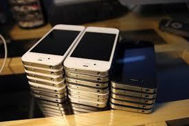 Apple bồi thường 20 triệu USD cho người dùng iPhone 4S - Đài phát thanh và  truyền hình Nghệ An