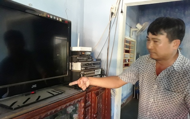 Ồ ạt bạt núi, móc ruột tài nguyên tại Bình Định: Chính quyền ở đâu? - 3 Ồ ạt bạt núi, móc ruột tài nguyên tại Bình Định: Chính quyền ở đâu? - 3
