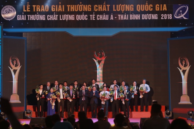 Trao Giải thưởng Chất lượng Quốc gia cho 75 doanh nghiệp xuất sắc - 2 Trao Giải thưởng Chất lượng Quốc gia cho 75 doanh nghiệp xuất sắc - 2