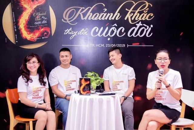 Chàng trai nhiều lần định kết liễu cuộc đời và lời chia sẻ Tôi là gay lấy nước mắt - 1 Chàng trai nhiều lần định kết liễu cuộc đời và lời chia sẻ Tôi là gay lấy nước mắt - 1