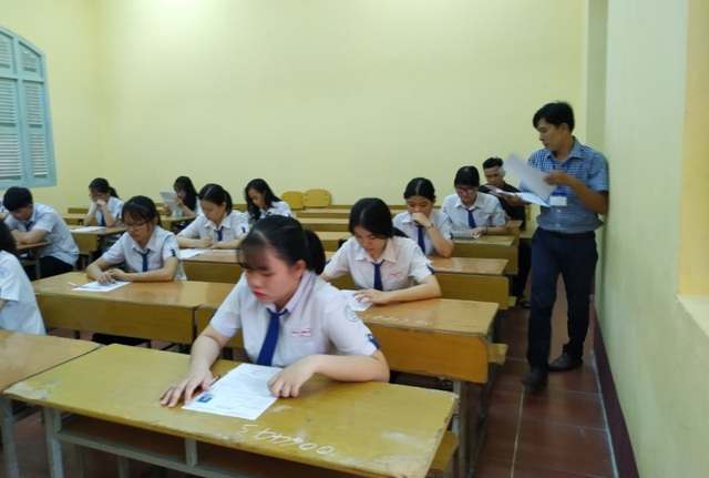 Thí sinh hào hứng làm thủ tục dự thi THPT quốc gia - 45 Thí sinh hào hứng làm thủ tục dự thi THPT quốc gia - 45