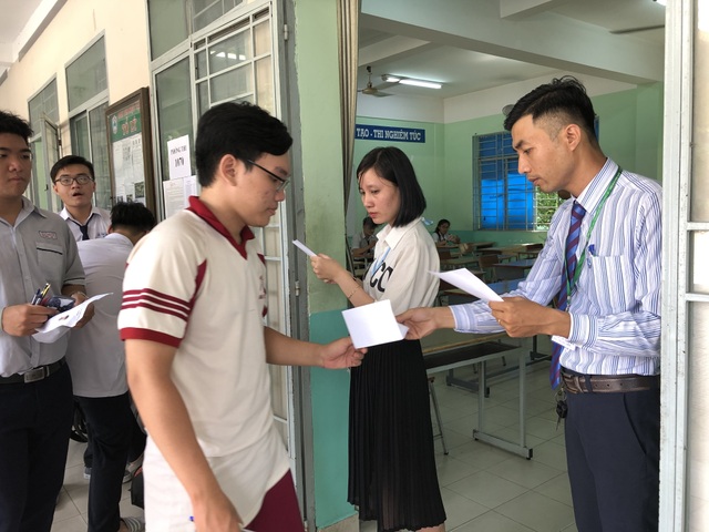 TP.HCM: Hơn 540 thí sinh vắng mặt buổi thi Toán THPT quốc gia 2019 - 2 TP.HCM: Hơn 540 thí sinh vắng mặt buổi thi Toán THPT quốc gia 2019 - 2