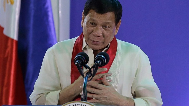 Tổng thống Philippines bất ngờ xin lỗi ngư dân vụ va chạm với tàu Trung Quốc - 1 Tổng thống Philippines bất ngờ xin lỗi ngư dân vụ va chạm với tàu Trung Quốc - 1