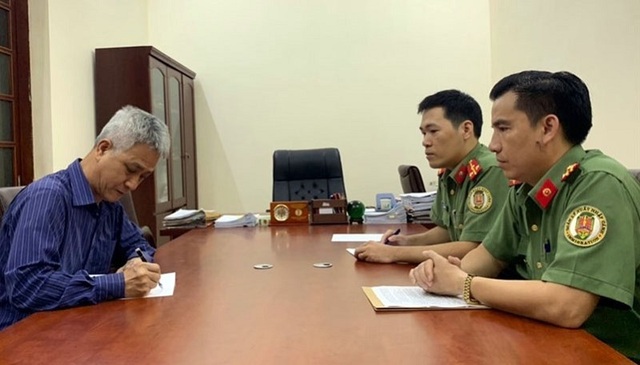 Hai người Hàn Quốc cư trú trái phép tại Quảng Ninh để làm du lịch - 1 Hai người Hàn Quốc cư trú trái phép tại Quảng Ninh để làm du lịch - 1