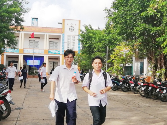 Đề Toán phân loại cao, thí sinh dễ kiếm điểm trên trung bình - 34 Đề Toán phân loại cao, thí sinh dễ kiếm điểm trên trung bình - 34