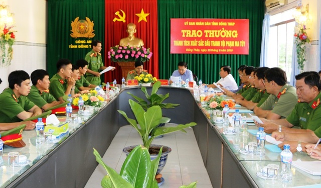 Thêm một vụ vận chuyển ma túy “khủng” thứ hai trong vòng 2 tháng - 1 Thêm một vụ vận chuyển ma túy “khủng” thứ hai trong vòng 2 tháng - 1