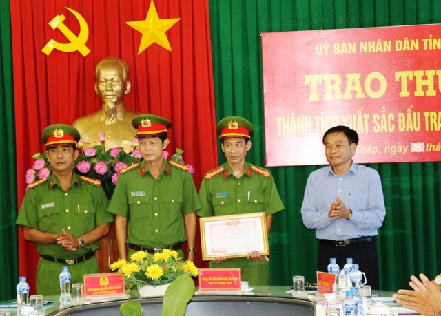 Thêm một vụ vận chuyển ma túy “khủng” thứ hai trong vòng 2 tháng - 2 Thêm một vụ vận chuyển ma túy “khủng” thứ hai trong vòng 2 tháng - 2