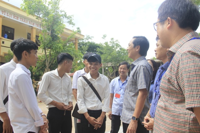 Sức mạnh ý chí vào đề thi Văn, thí sinh đánh giá đề hay - 39 Sức mạnh ý chí vào đề thi Văn, thí sinh đánh giá đề hay - 39