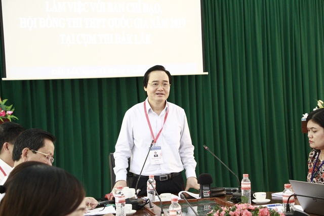 Bộ trưởng Phùng Xuân Nhạ nhắc giám thị cần cảnh giác với thiết bị công nghệ cao - 2 Bộ trưởng Phùng Xuân Nhạ nhắc giám thị cần cảnh giác với thiết bị công nghệ cao - 2