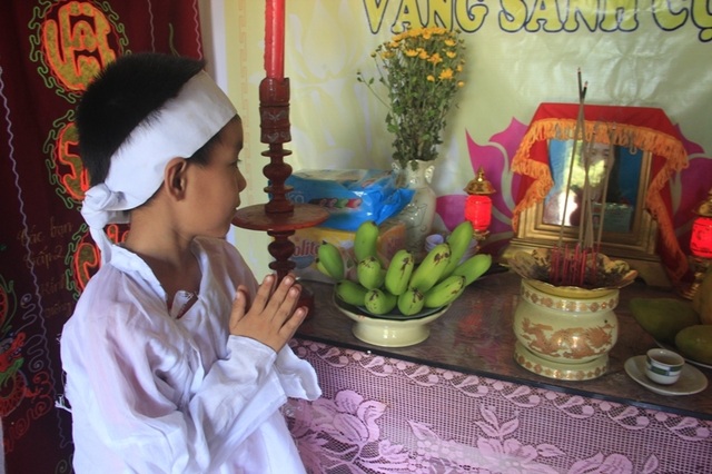 Đẫm nước mắt bức thư của cậu bé lớp một viết gửi người mẹ đã khuất - 6 Đẫm nước mắt bức thư của cậu bé lớp một viết gửi người mẹ đã khuất - 6