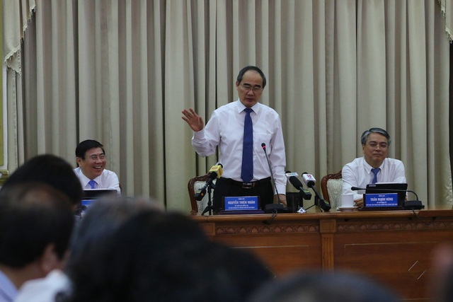 TPHCM tiến tới “phòng họp không giấy” - 3 TPHCM tiến tới “phòng họp không giấy” - 3