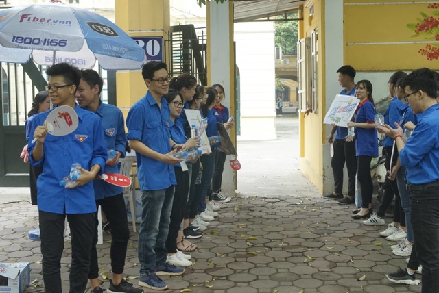 Chiều nay, thí sinh làm bài thi Toán - 4 Chiều nay, thí sinh làm bài thi Toán - 4