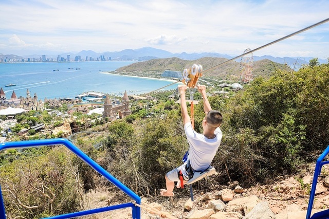 Đường trượt Zipline sở hữu 3 kỷ lục Việt Nam tại Vinpearl Nha Trang - 4