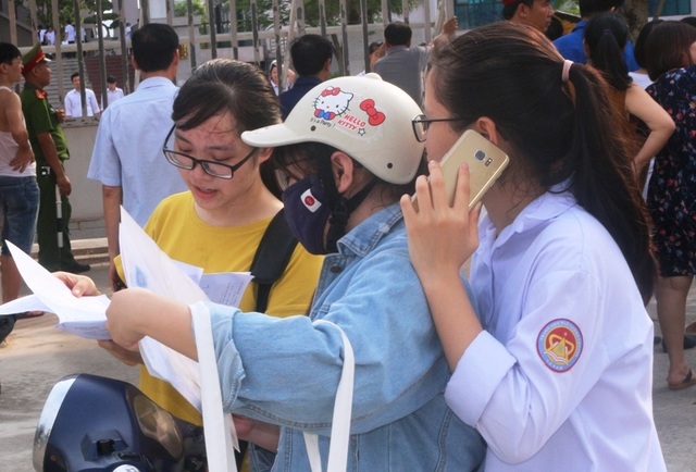 Hà Nam: Tỷ lệ đỗ tốt nghiệp THPT đạt 97,57%, hơn 200 thí sinh trượt tốt nghiệp - 1 Hà Nam: Tỷ lệ đỗ tốt nghiệp THPT đạt 97,57%, hơn 200 thí sinh trượt tốt nghiệp - 1