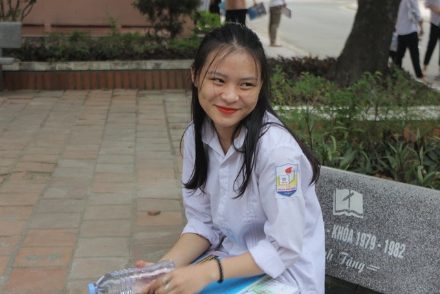 Hà Tĩnh: Dàn thí sinh THPT quốc gia gây thương nhớ vì vẻ ngoài xinh xắn - 12 Hà Tĩnh: Dàn thí sinh THPT quốc gia gây thương nhớ vì vẻ ngoài xinh xắn - 12