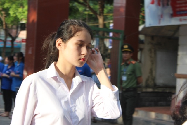 Hà Tĩnh: Dàn thí sinh THPT quốc gia gây thương nhớ vì vẻ ngoài xinh xắn - 2 Hà Tĩnh: Dàn thí sinh THPT quốc gia gây thương nhớ vì vẻ ngoài xinh xắn - 2