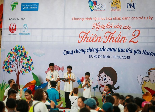 Hạnh phúc xanh lấp lánh - 3 Hạnh phúc xanh lấp lánh - 3