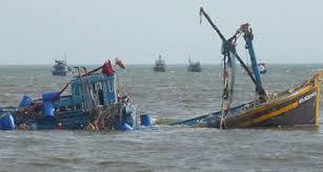 Vụ chìm tàu, 9 thuyền viên mất tích: Đội cứu nạn đề nghị Bộ Quốc phòng hỗ trợ - 1 Vụ chìm tàu, 9 thuyền viên mất tích: Đội cứu nạn đề nghị Bộ Quốc phòng hỗ trợ - 1