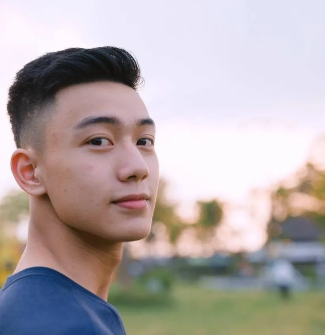 Hot boy mùa thi THPT quốc gia khiến các chị em ngóng thông tin - 2 Hot boy mùa thi THPT quốc gia khiến các chị em ngóng thông tin - 2