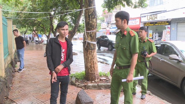 Bắt đối tượng vừa ra tù vì 3 tiền án, lại tiếp tục trộm cắp - 1 Bắt đối tượng vừa ra tù vì 3 tiền án, lại tiếp tục trộm cắp - 1