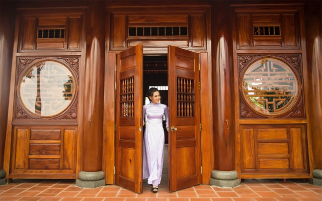 Hoa Viên Bình An tặng khách hàng xe ôtô và 100 cây vàng - 2 Hoa Viên Bình An tặng khách hàng xe ôtô và 100 cây vàng - 2