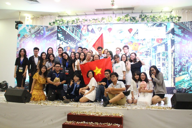 Sinh viên 3 trường lọt vòng tứ kết Giải tranh biện châu Á “Vietnam UADC 2019” - 1