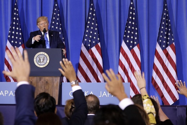 Trump bàn luận với Trung Quốc về các thỏa thuận thuế quan, chấm dứt cấm vận  Huawei - 1