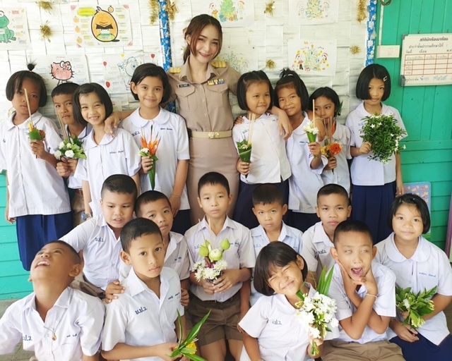 Cô giáo người Thái Lan xinh tựa thiên thần - Ảnh minh hoạ 3