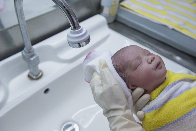 Chăm sóc sức khỏe sau sinh: Những vấn đề cần quan tâm - 1 Chăm sóc sức khỏe sau sinh: Những vấn đề cần quan tâm - 1
