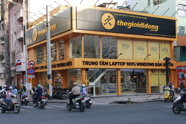 Cửa hàng mới khai trương này của Thế Giới Di Động là định nghĩa chuẩn xác nhất về “thế giới laptop” - 1 Cửa hàng mới khai trương này của Thế Giới Di Động là định nghĩa chuẩn xác nhất về “thế giới laptop” - 1