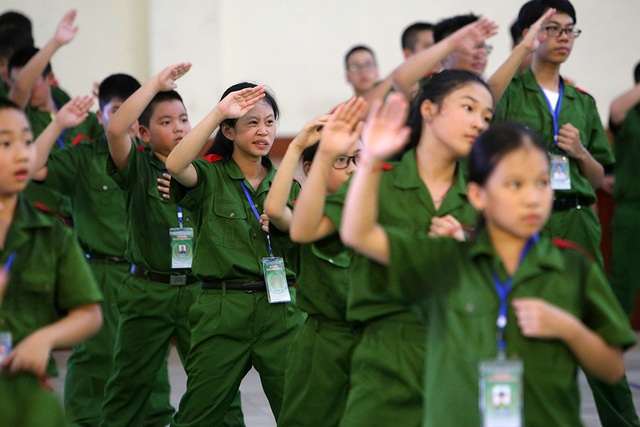 Công an Hà Nội dạy trẻ em ứng phó tình huống bắt cóc, xâm hại - 15 Công an Hà Nội dạy trẻ em ứng phó tình huống bắt cóc, xâm hại - 15