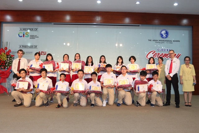 Học sinh lớp 10 nghiên cứu phát triển y học cổ truyền bằng AI - 2 Học sinh lớp 10 nghiên cứu phát triển y học cổ truyền bằng AI - 2