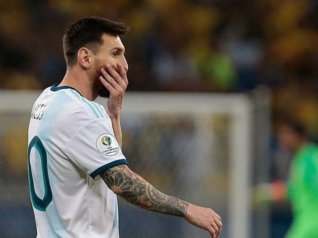 Messi đau đớn, tố cáo chủ nhà Brazil “chơi bẩn” với công nghệ VAR - 1 Messi đau đớn, tố cáo chủ nhà Brazil “chơi bẩn” với công nghệ VAR - 1