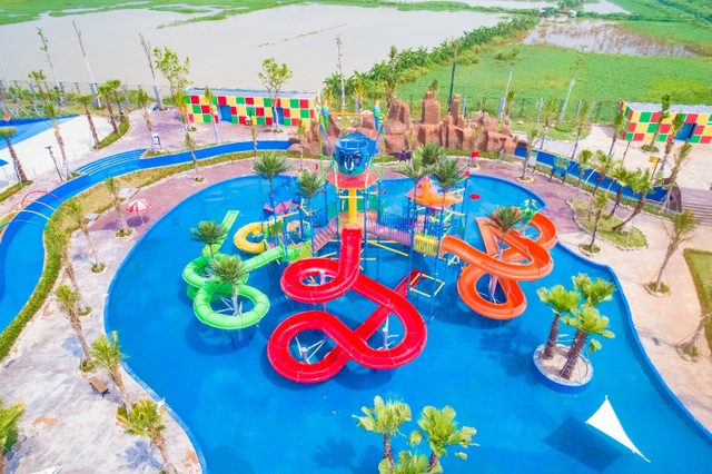 Công viên nước Thanh Hà gây sốt trên mạng xã hội - 3 Công viên nước Thanh Hà gây sốt trên mạng xã hội - 3