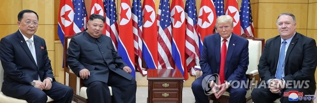 Đội ngũ được ông Kim Jong-un “chọn mặt gửi vàng” để đàm phán với Mỹ - 2 Đội ngũ được ông Kim Jong-un “chọn mặt gửi vàng” để đàm phán với Mỹ - 2