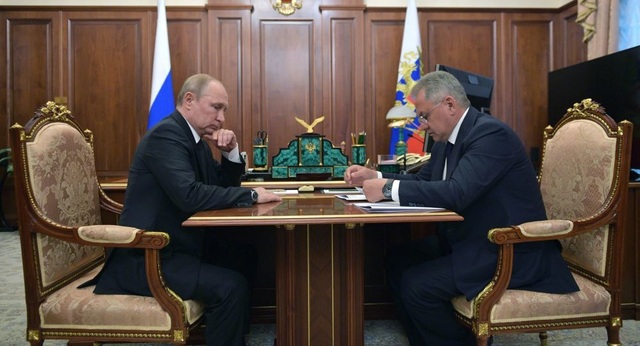 Ông Putin nói hai “Anh hùng Nga” thiệt mạng trong vụ cháy tàu lặn hải quân - 1 Ông Putin nói hai “Anh hùng Nga” thiệt mạng trong vụ cháy tàu lặn hải quân - 1