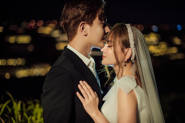 Ca sĩ Thu Thủy tung ảnh cưới, tiết lộ sẽ tái hôn vào tháng 7 - 10 Ca sĩ Thu Thủy tung ảnh cưới, tiết lộ sẽ tái hôn vào tháng 7 - 10