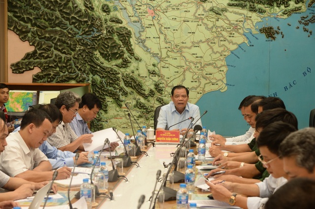 Sáng mai bão vào Quảng Ninh - Ninh Bình, hơn 1.600 du khách vẫn mắc ở Cô Tô - 1 Sáng mai bão vào Quảng Ninh - Ninh Bình, hơn 1.600 du khách vẫn mắc ở Cô Tô - 1