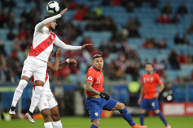 Thắng sốc Chile 3 bàn, Peru gặp Brazil ở chung kết Copa Americia - 8 Thắng sốc Chile 3 bàn, Peru gặp Brazil ở chung kết Copa Americia - 8