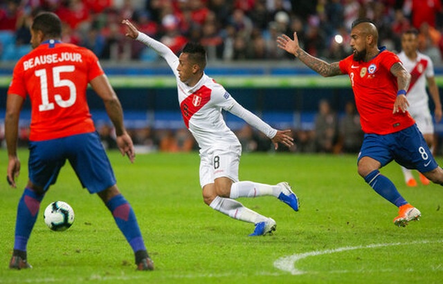 Thắng sốc Chile 3 bàn, Peru gặp Brazil ở chung kết Copa Americia - 3 Thắng sốc Chile 3 bàn, Peru gặp Brazil ở chung kết Copa Americia - 3