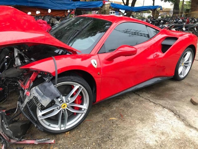 Siêu xe Ferrari từng bị tai nạn nát đầu của ca sĩ Tuấn Hưng giờ ra sao? - 5