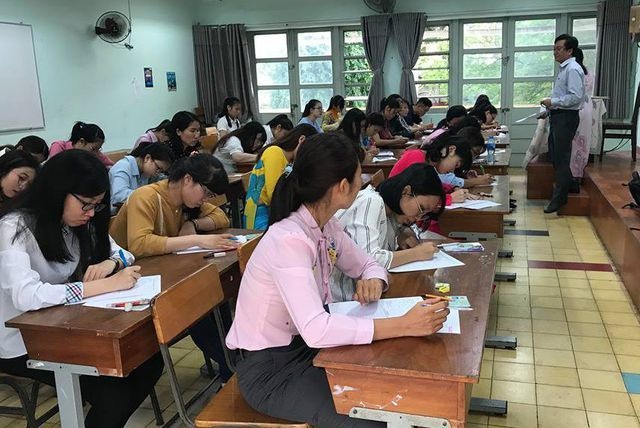 TPHCM lại “ca” điệp khúc: “Giáo viên ở đâu rồi?” - 2 TPHCM lại “ca” điệp khúc: “Giáo viên ở đâu rồi?” - 2